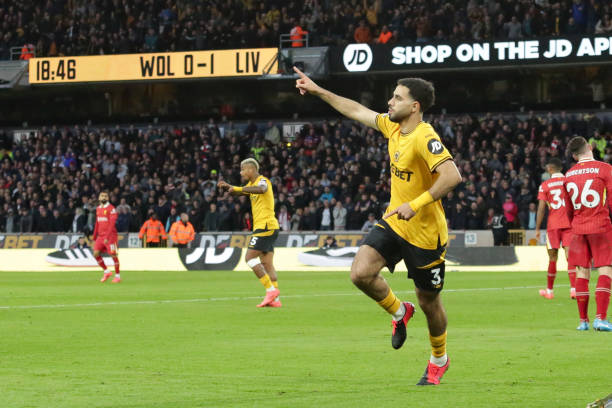 入白热化 入白热化