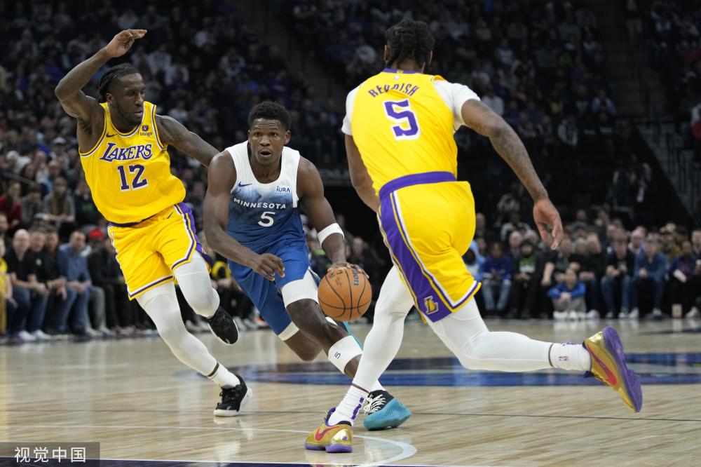 引人注目 引人注目